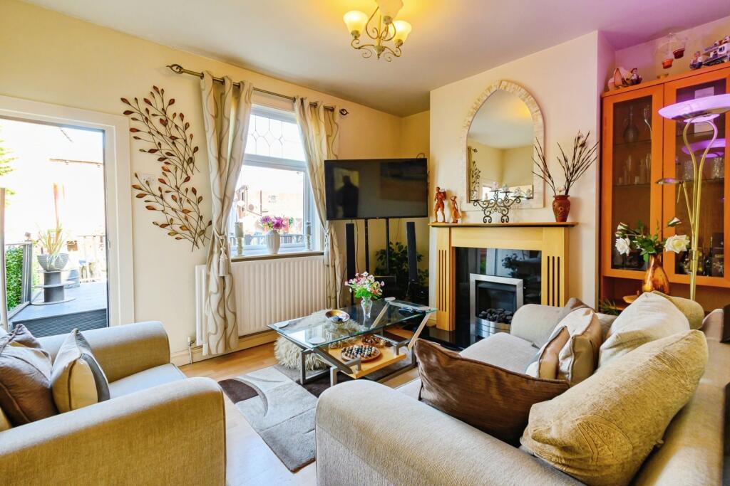 Moss Place, Bury, Greater Manchester, BL9 photo 4