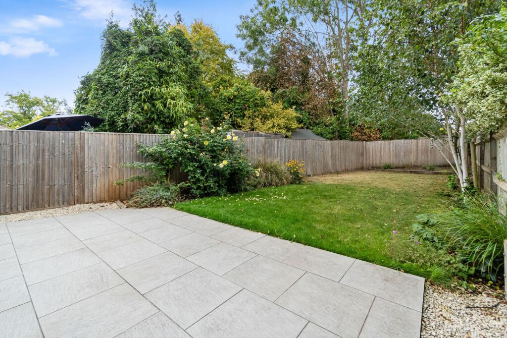 House in Elmbridge, Esher - View 2