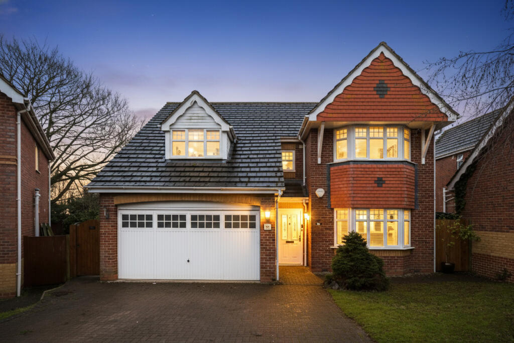 4-bed detached on 18, The Hedgerows, Deeside, CH5, £425,000