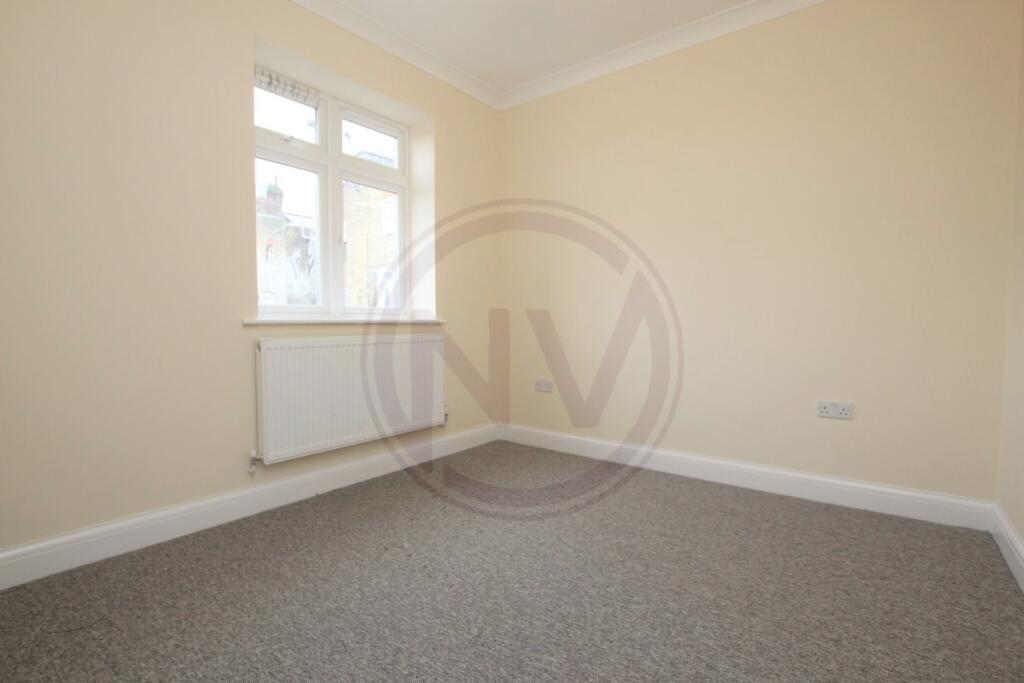 2 bedroom semi-detached house for rent