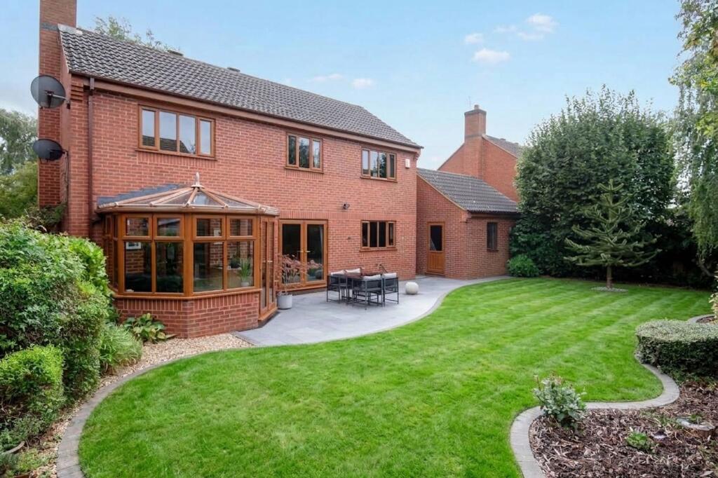 House in Northampton - View 4