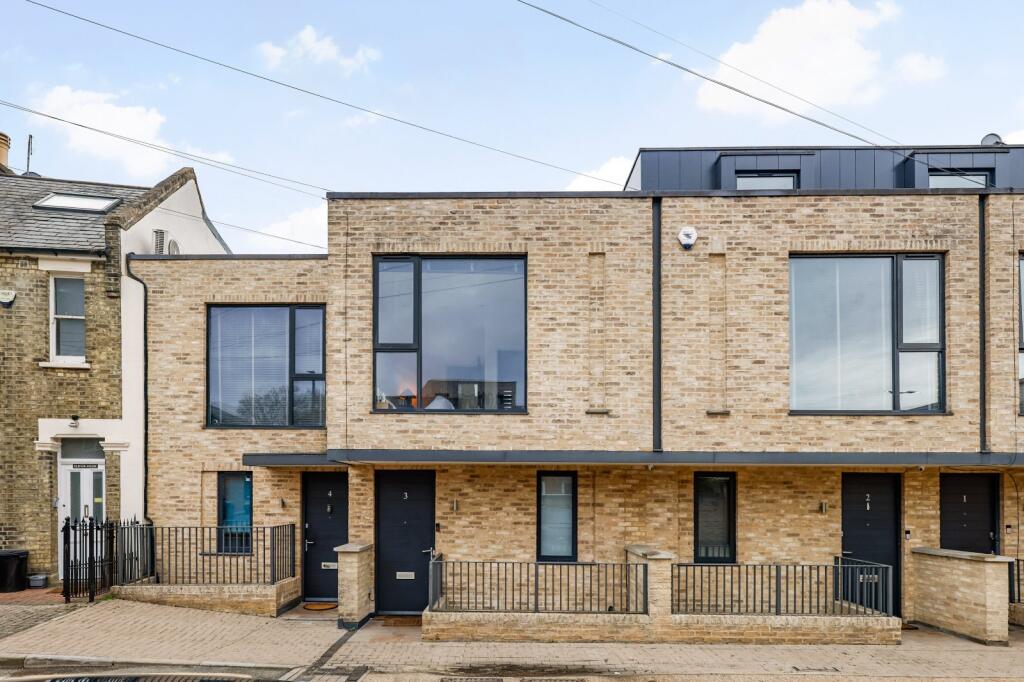 Main image of property: Wandsworth, SW18