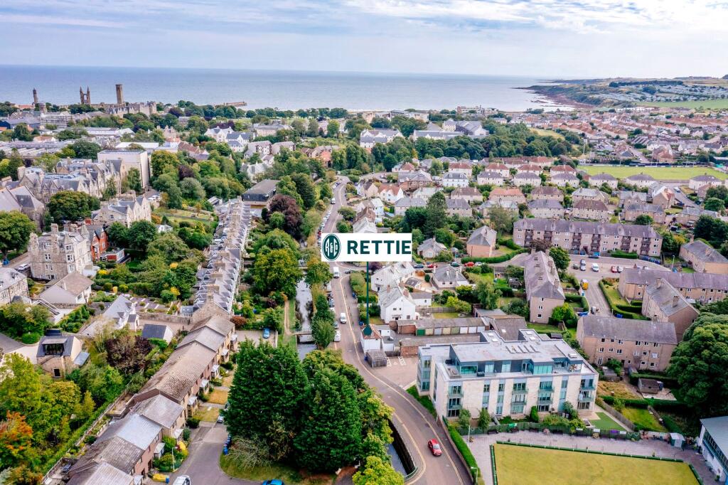 1-bed flat on 22, Kinnessburn Road, St. Andrews, Fife, £219,000
