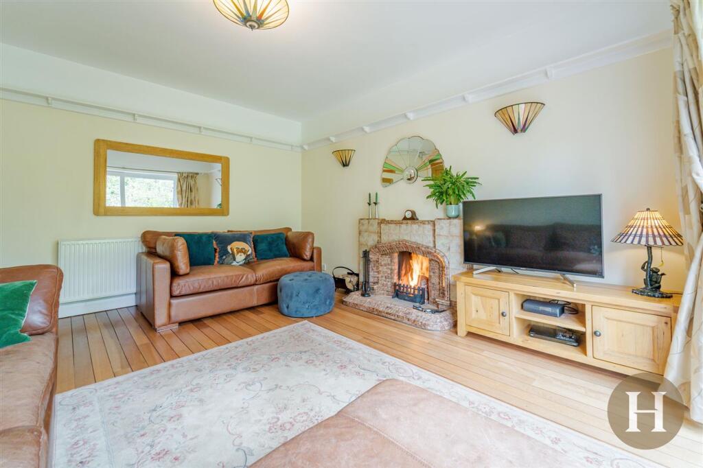 House in Birmingham, West Midlands - View 6