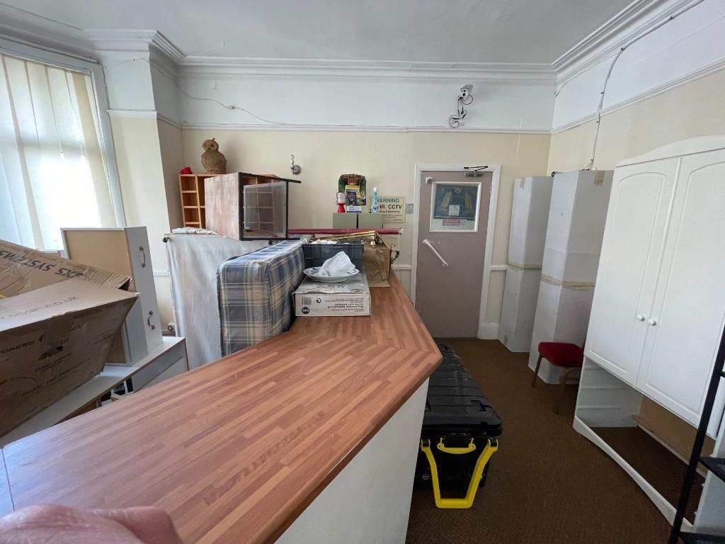 Grosvenor Road, Westcliff-On-Sea, Essex, SS0 photo 4