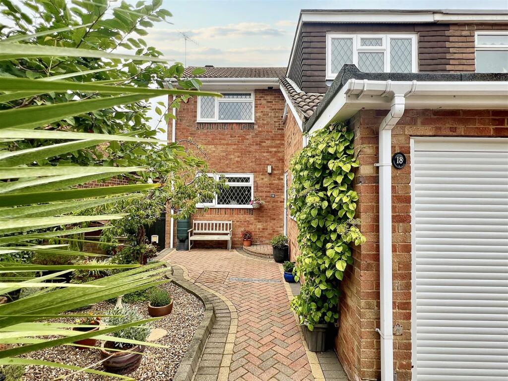 St. Pauls Close, Eastbourne, Eastbourne