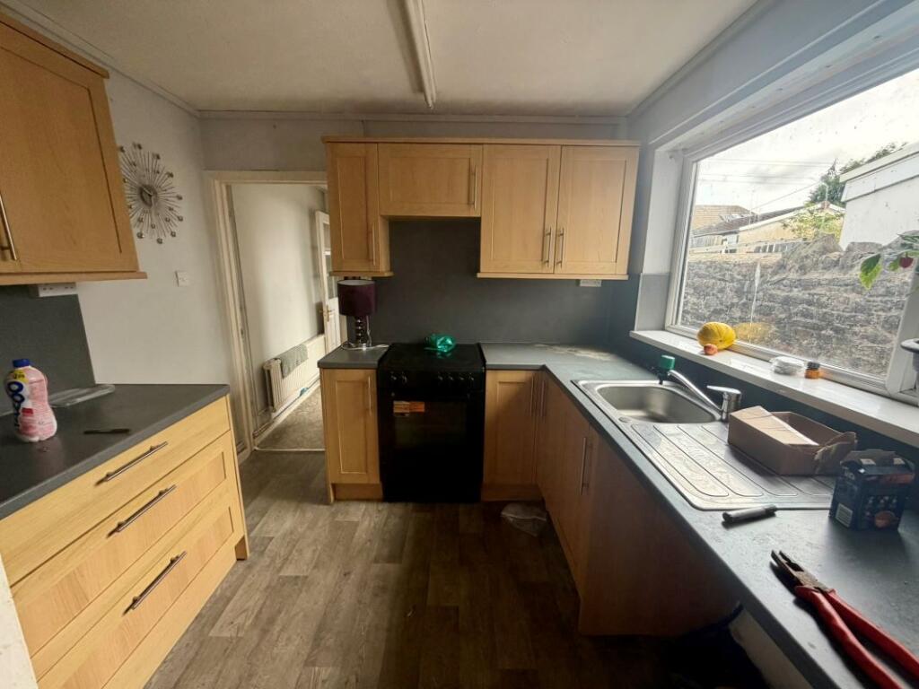 House in Caerphilly, Bryncenydd, St Martins - View 2