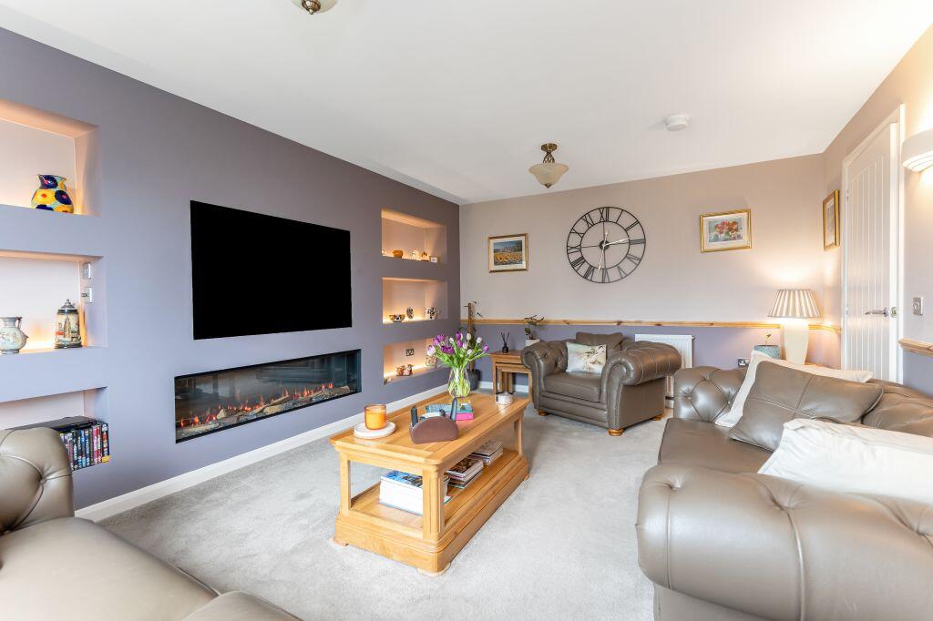 House in East Calder, Camps - View 3