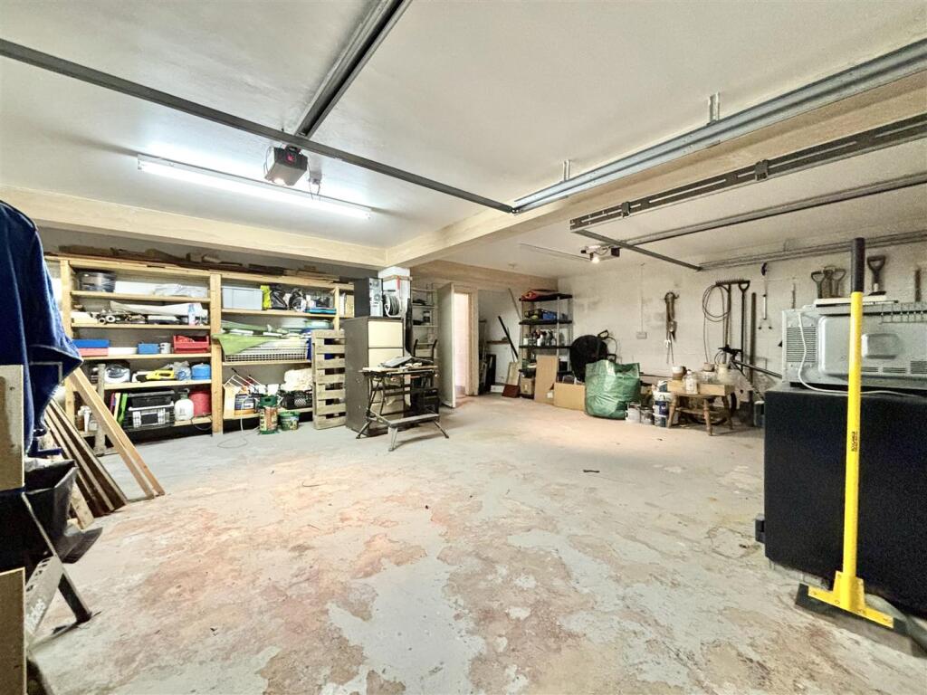 Additional image 15 of Long Lane, Queensbury, Bradford