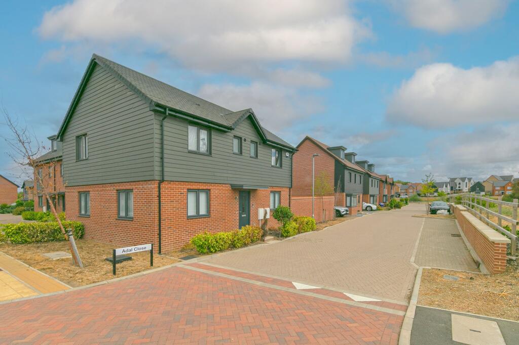 House in Milton Keynes, Whitehouse - View 5
