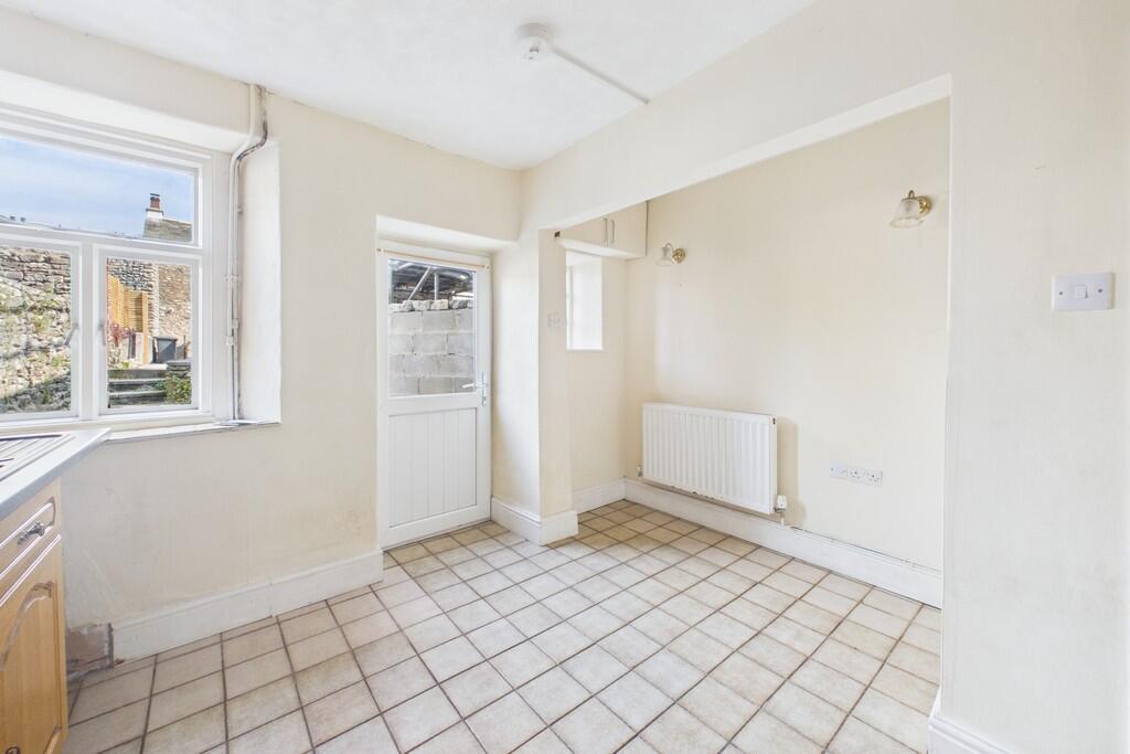 Ivy Cottage, Beetham, Milnthorpe, Cumbria, LA7 7AL photo 4