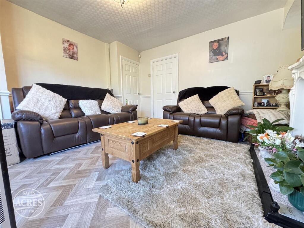 House in Birmingham, Banners Gate, Kingstanding - View 3