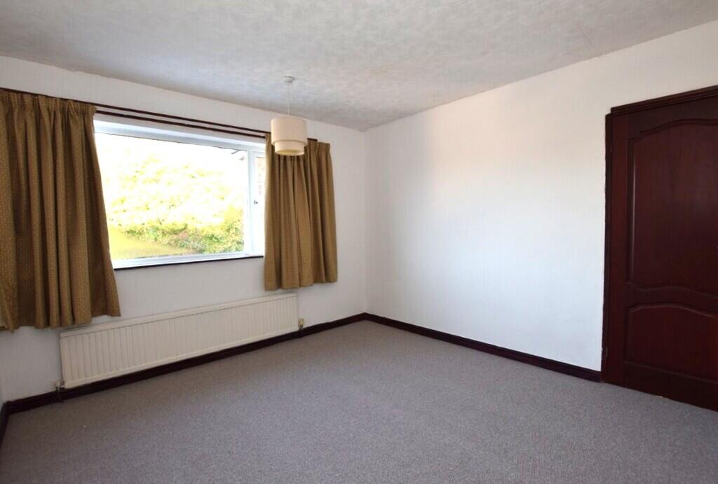 House in Hinckley and Bosworth, Wykin - More