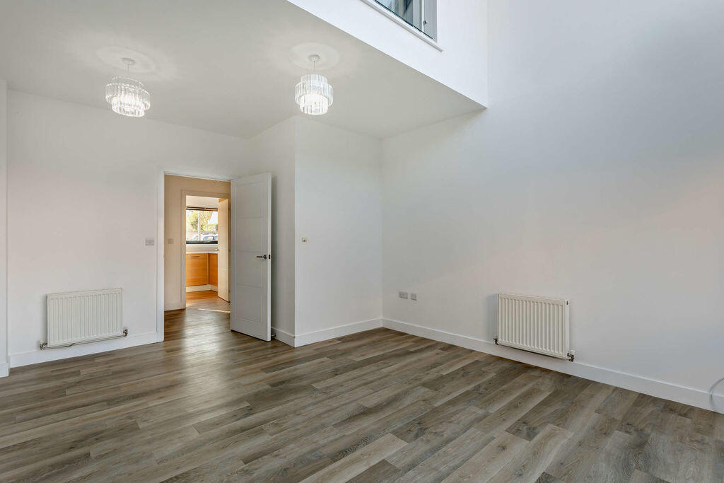 House in Cambridge, Trumpington - More
