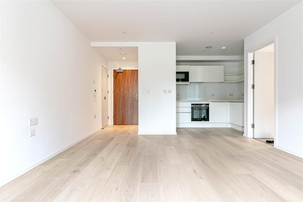 Main image of property: Barnwell Crescent, Patchway, Bristol, BS34