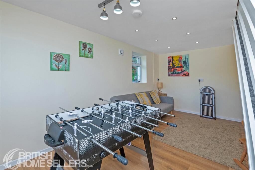 House in Talsarnau, Gwynedd - More