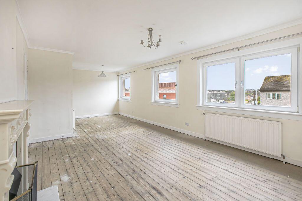 Apartment in Dunfermline, Fife - View 5