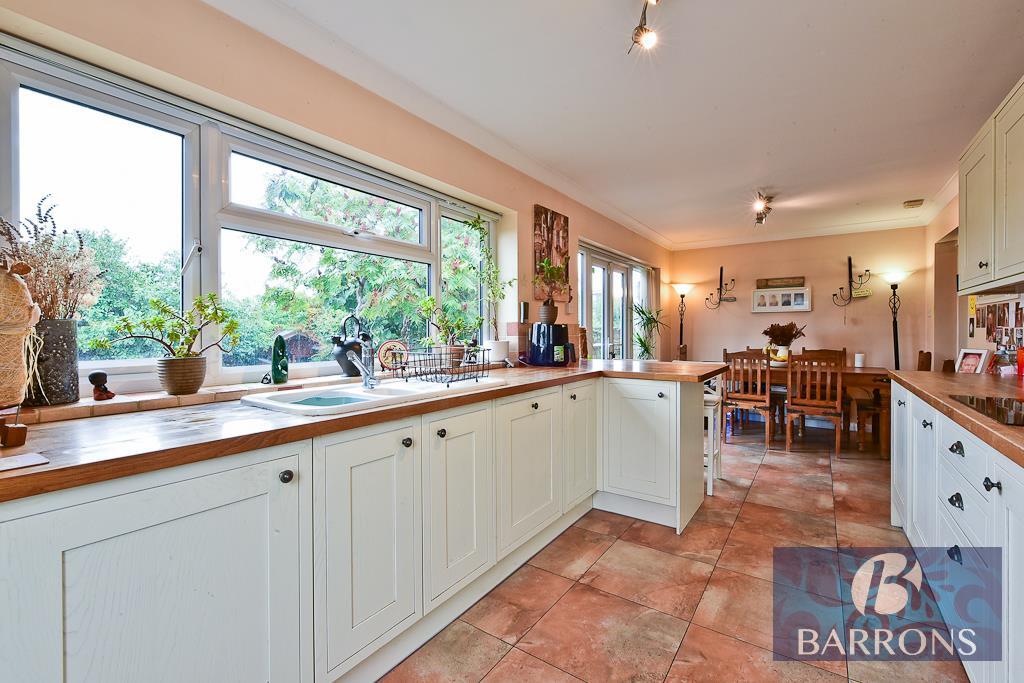House in Enfield - View 4