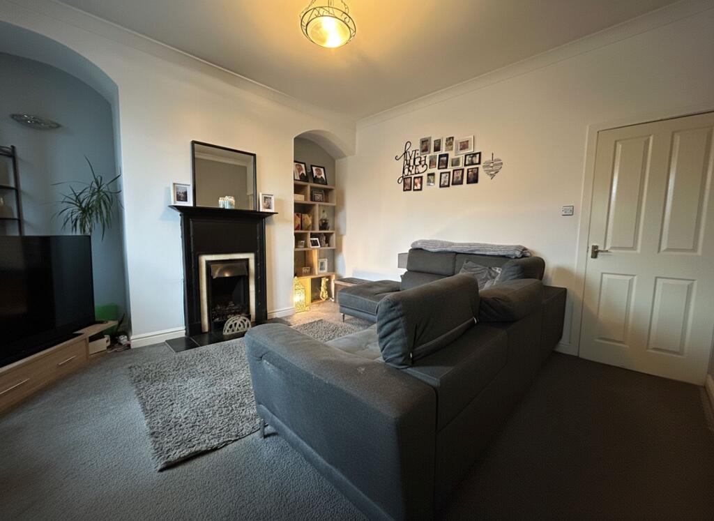 Leigh Road, Worsley, M28 photo 2