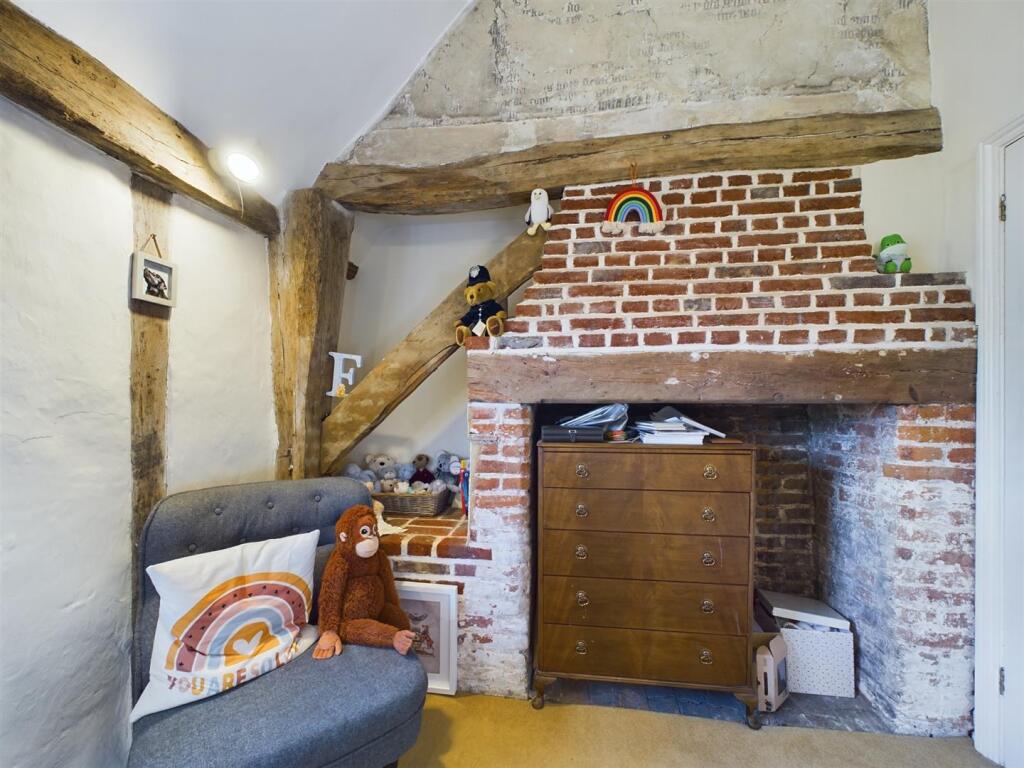 House in Stevenage - More