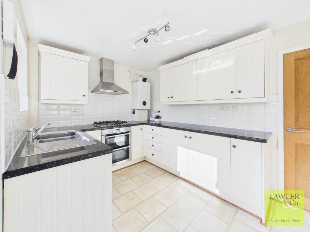 Larkswood Drive, Stockport, Cheshire, SK2 5XX photo 3