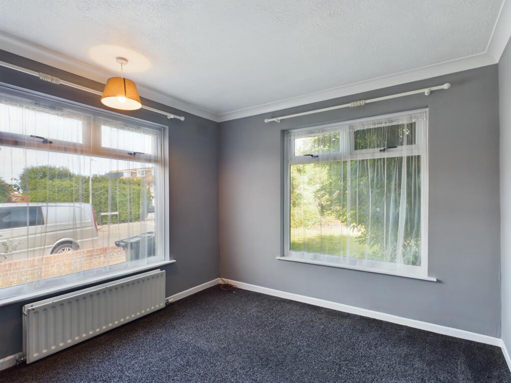 Apartment in Hove, Hangleton - More