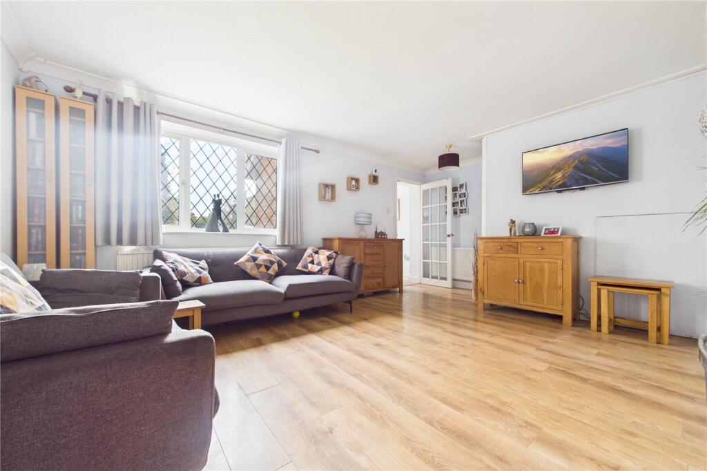 Embrook Way, Calcot, Reading, Berkshire, RG31 photo 2