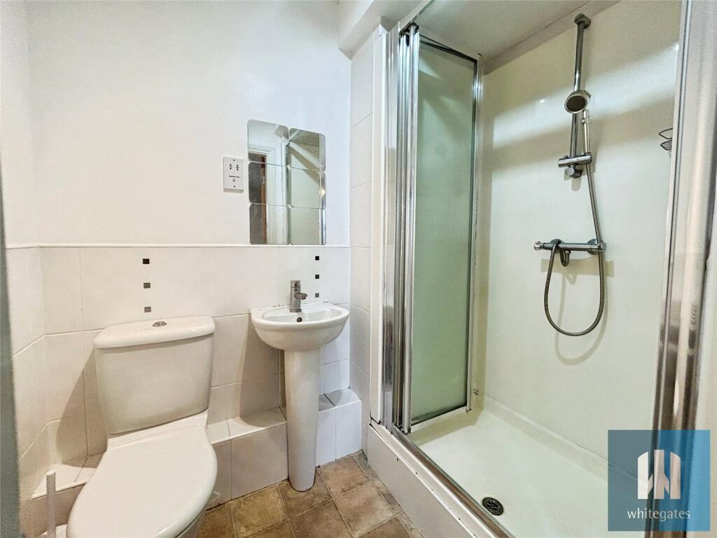 Apartment in Wakefield - More