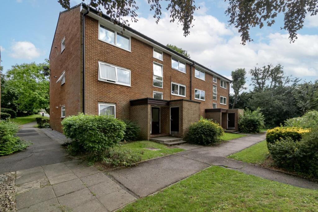 Main image of property: St. Arvans Close, Croydon
