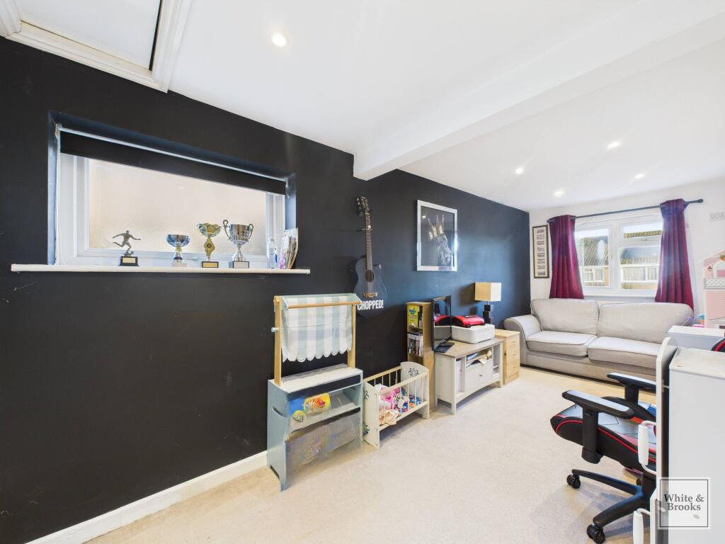 Bursledon Close, Felpham, PO22 8HP - View 6