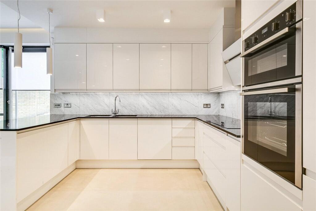 Apartment in London - View 2