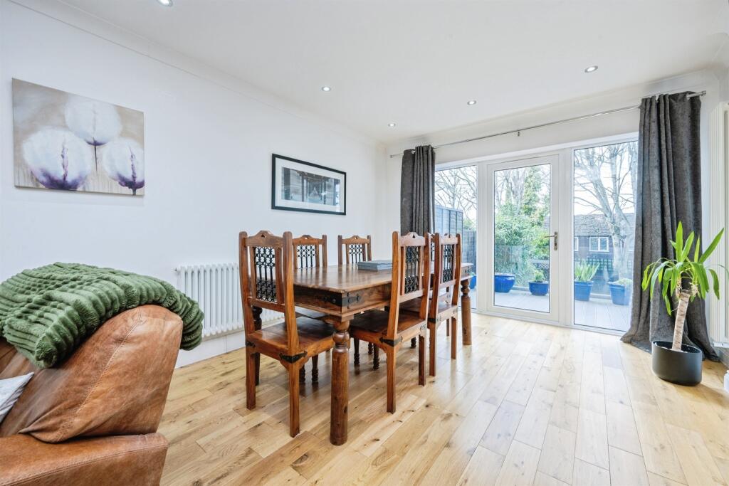 Additional image 14 of Mount Drive, Park Street, St. Albans