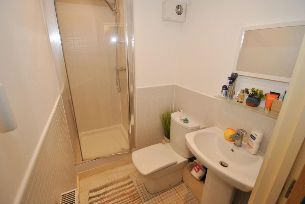 Flat , The Zone,  Whiteway Road, Bristol photo 4