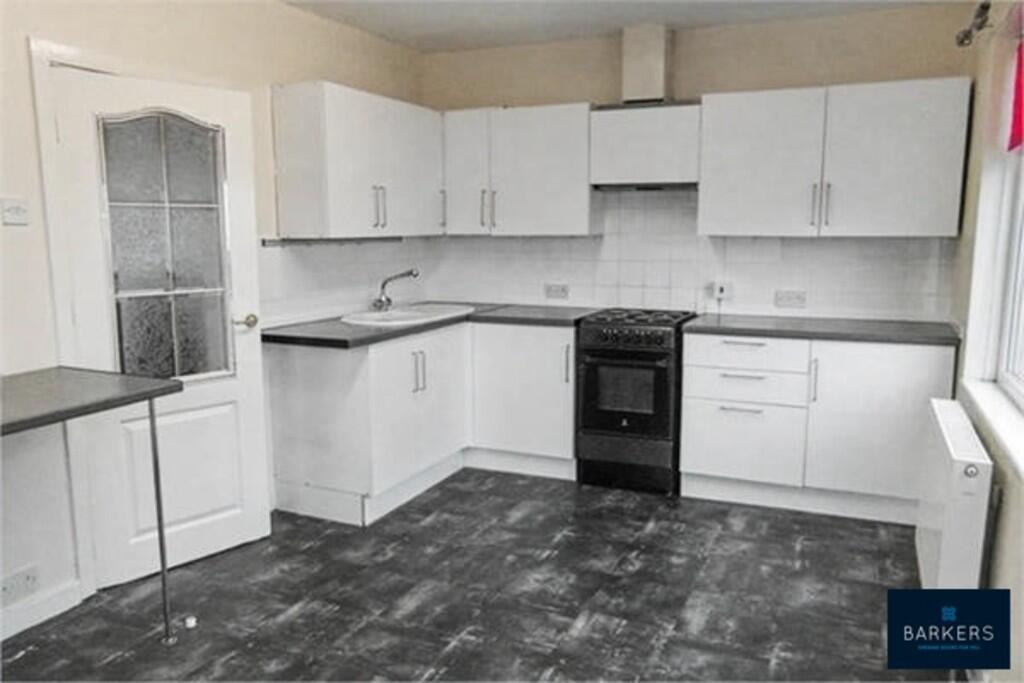 House in Kirklees, Brown Hill - View 4
