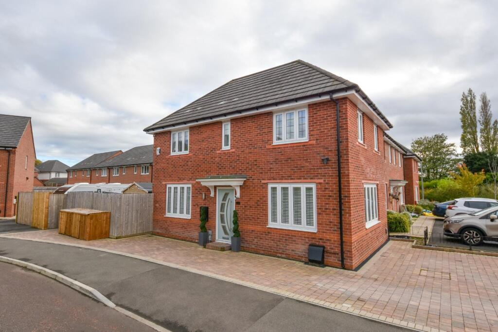 Main image of property: Thompson Farm Meadow, Lowton, WA3 2UJ