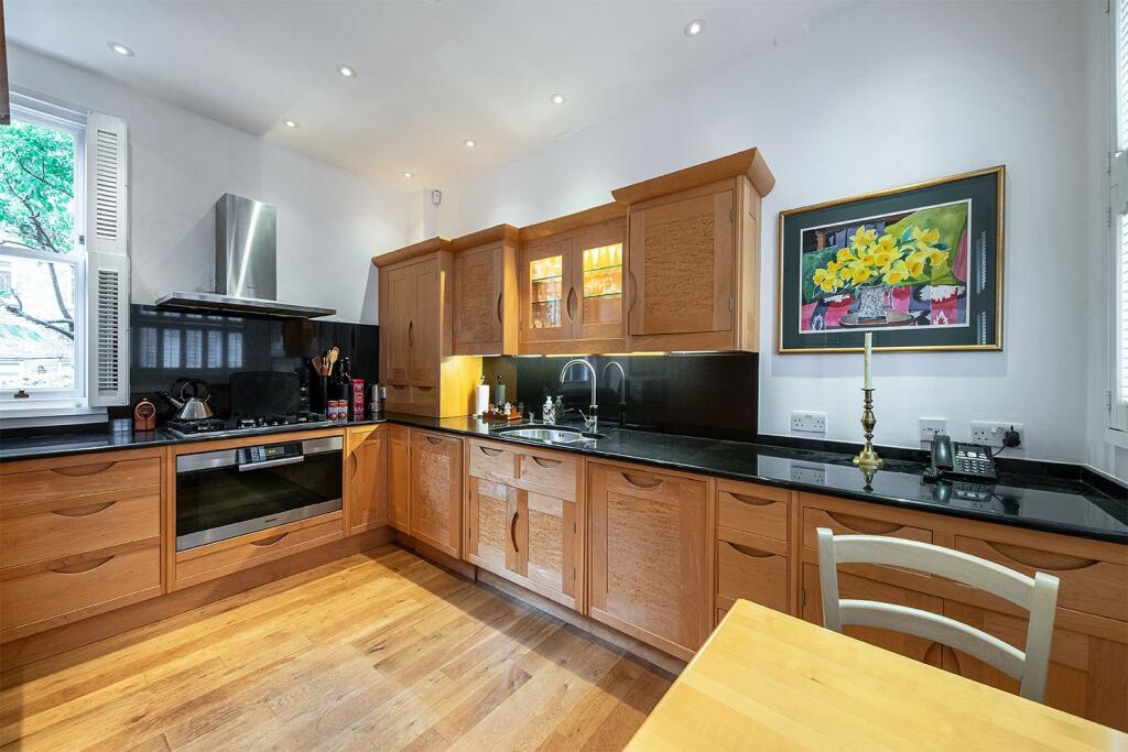 House in London - View 5