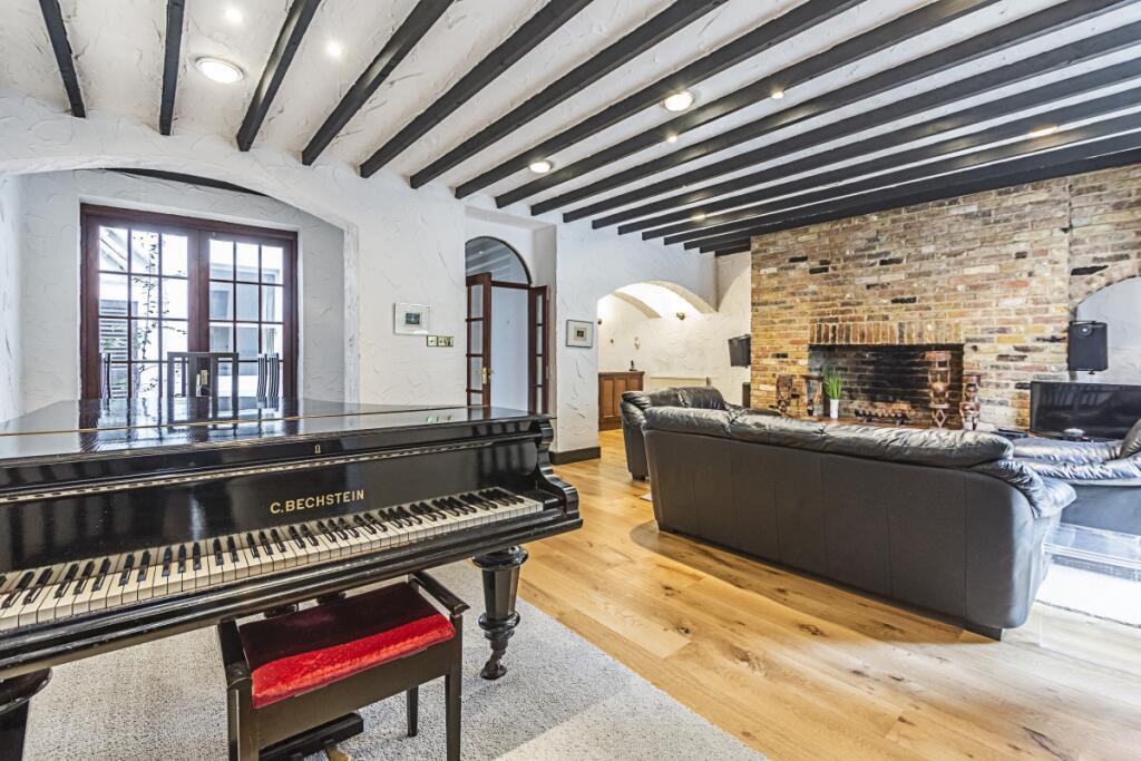 3 bedroom apartment for rent