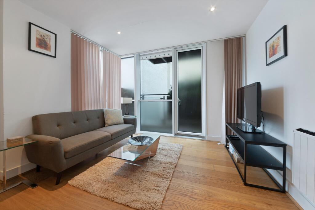 Main image of property: Christopher Court, Leman Street, London, E1