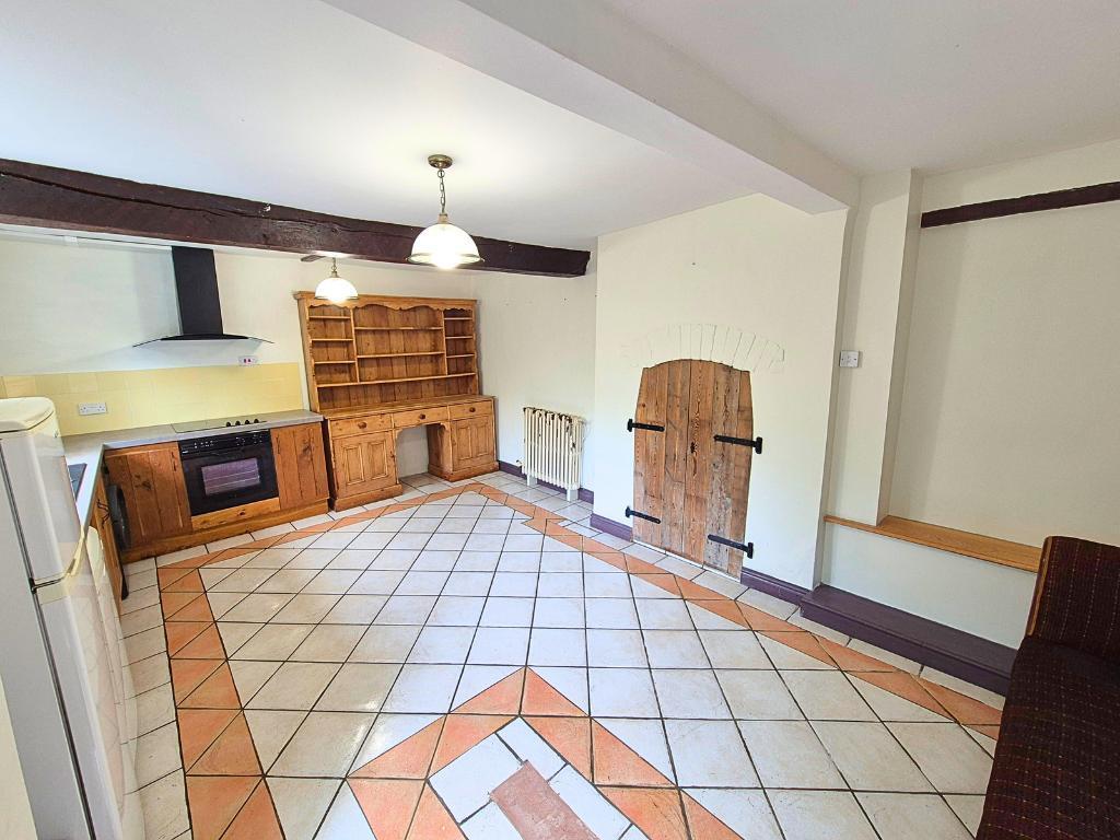 House in Leominster, Herefordshire - View 5