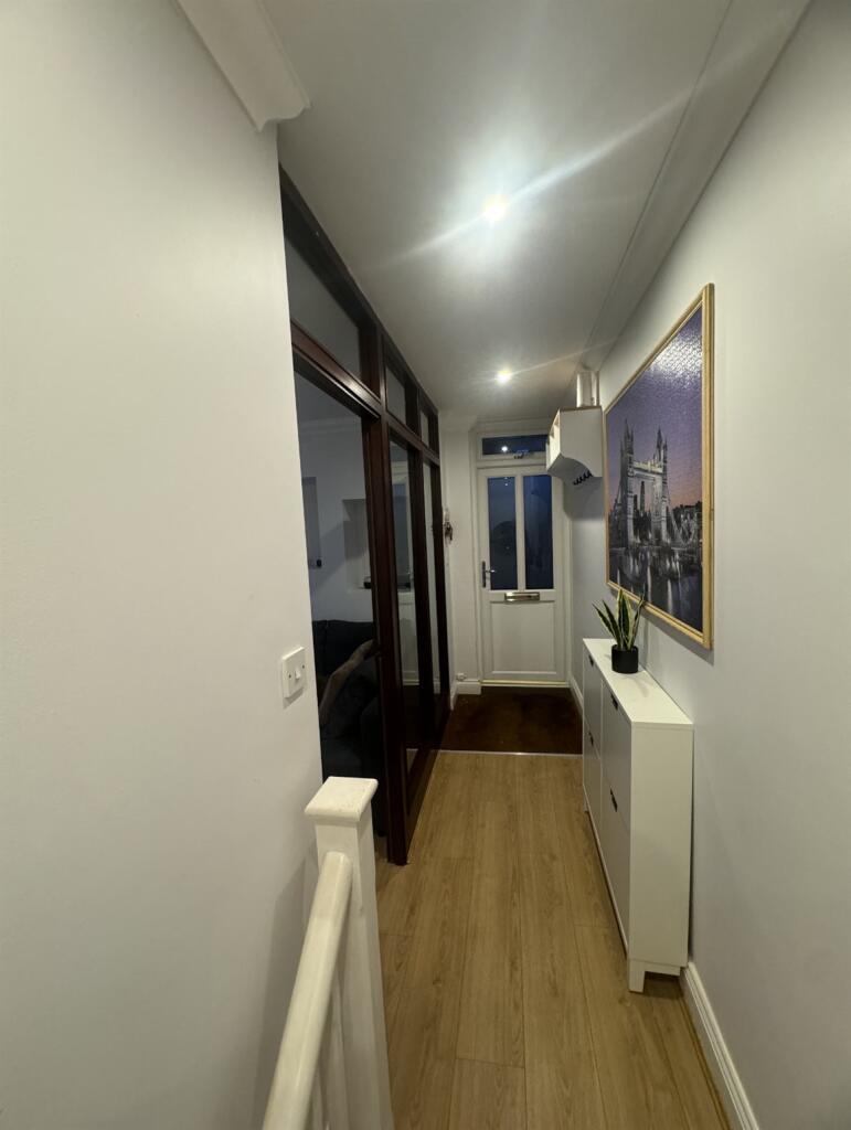 Christchurch Road, BOURNEMOUTH – další