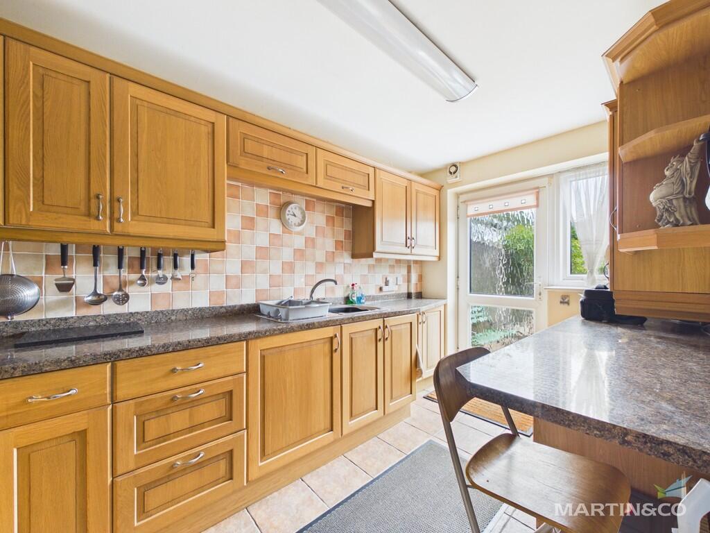 House in Wirral, Liverpool City Region - View 5
