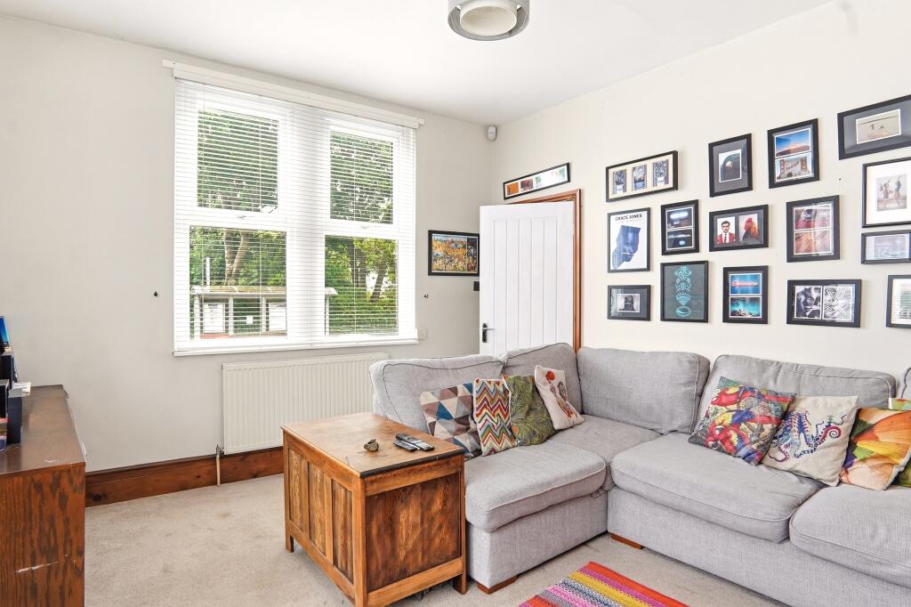House in Leeds, Rothwell Haigh, Carlton - View 5