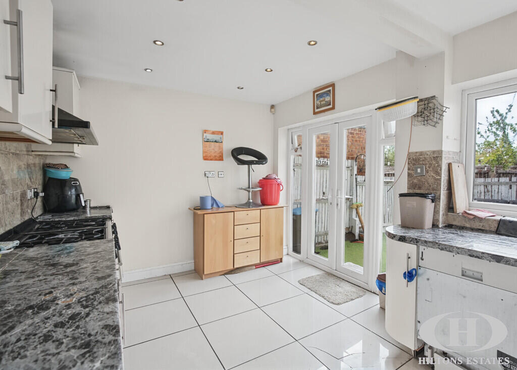 House in Southall - View 5
