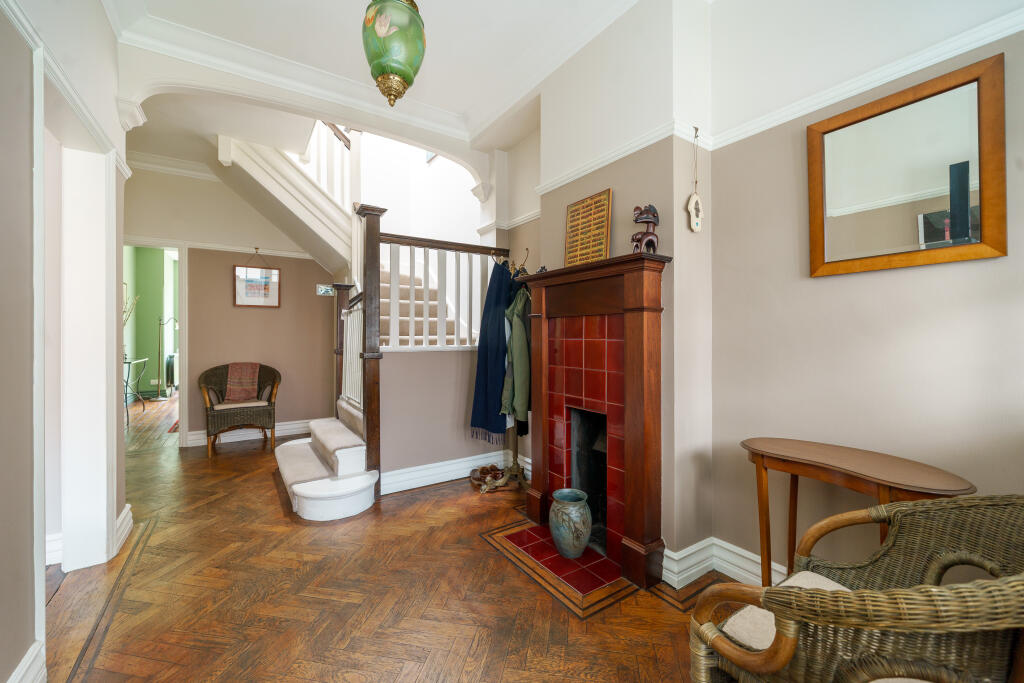 House in London - More