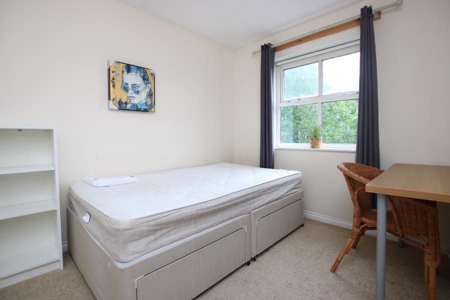 House in Bristol, Stoke Park and Cheswick - More