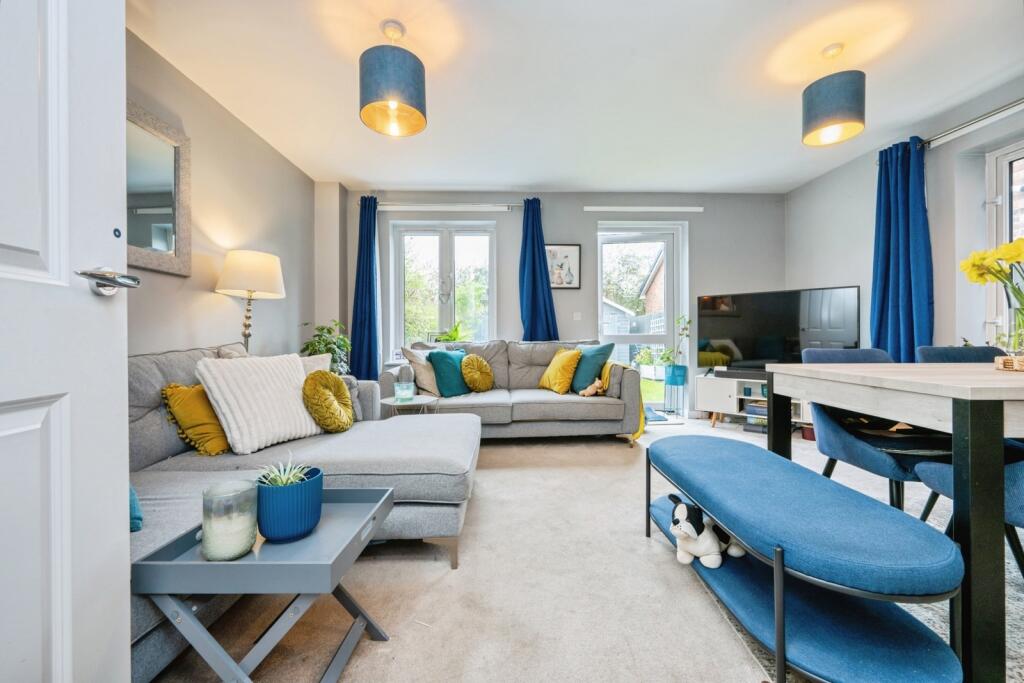 House in Bedfordshire, Wilshamstead - View 2