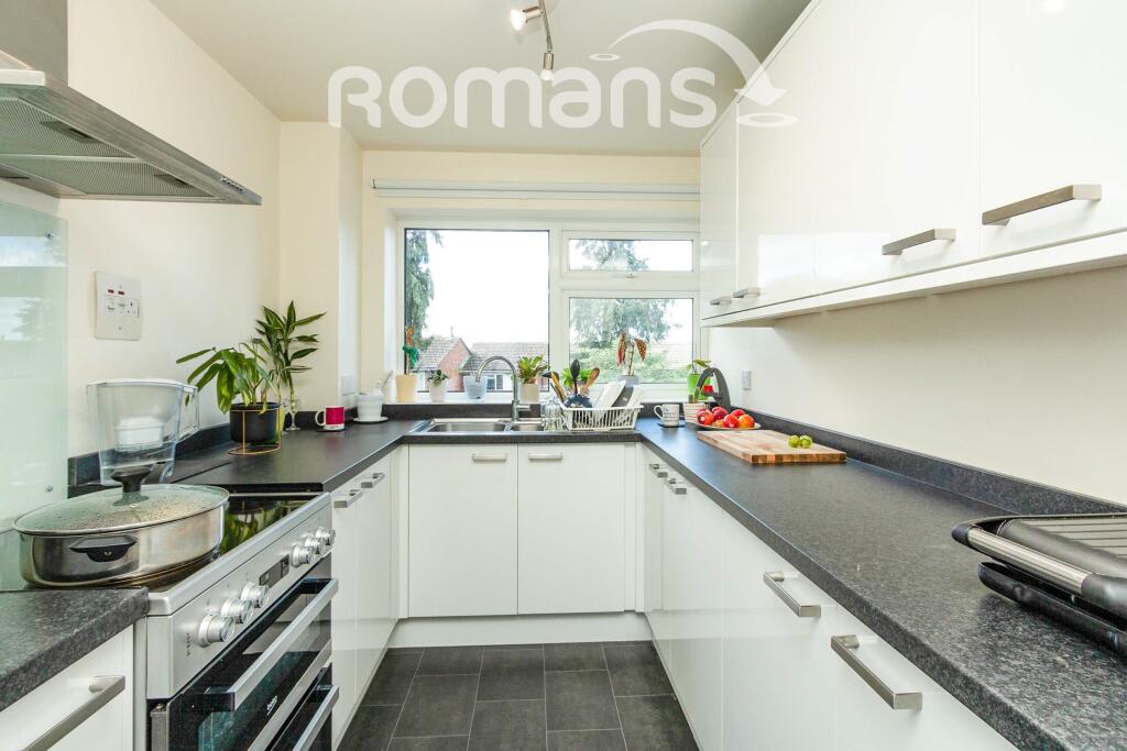 Sylvia Close, Sylvia Close, Basingstoke, RG21 - View 3