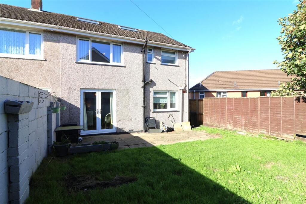 House in Haverfordwest, Pembrokeshire - View 2