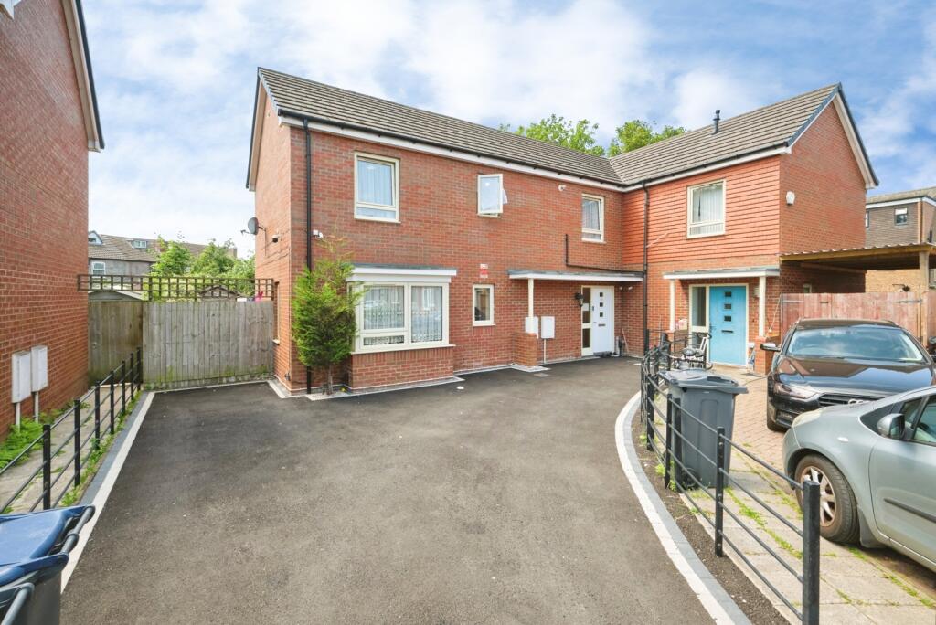 Main image of property: Old Moat Way, Birmingham, West Midlands, B8