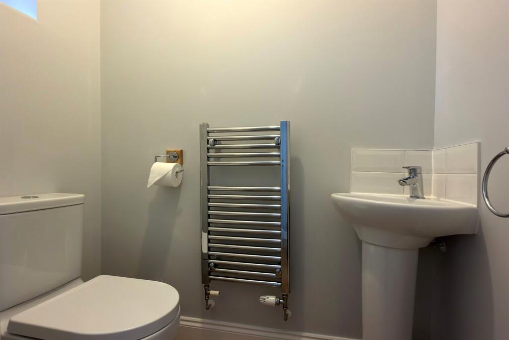 House in Portsmouth - View 5